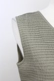 画像3: KANEKO ISAO / ピンタックストライプノースリーブブラウス  オリーブ T-25-02-23-015-EL-TO-SA-ZT219 (3)