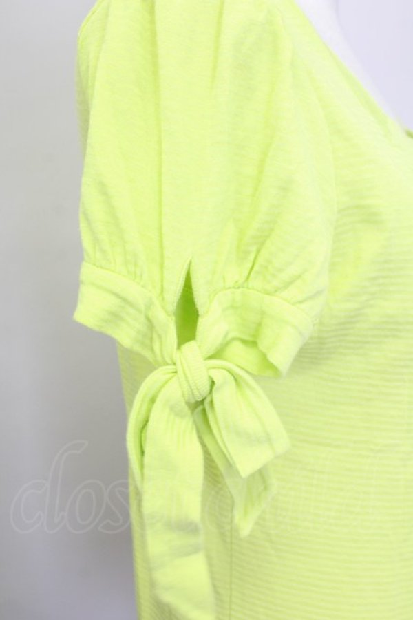 画像5: Emily Temple cute / 半袖リボンカットソー  黄緑 T-25-03-08-007-ET-TO-SA-ZT470 (5)