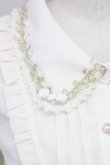 画像3: axes femme / 薔薇モチーフ付きブラウス  アイボリー T-25-03-15-002-AX-BL-SA-ZT (3)