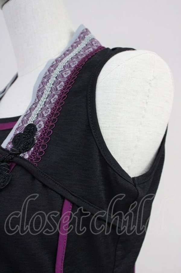 画像3: Ozz oneste / サイドチャイナノースリーブトップス  黒Ｘ紫 T-25-03-17-002-OO-TO-SA-ZI (3)