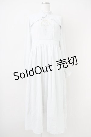 画像: Fi.n.t / ポピーブーケ刺繍シアーワンピース【洗える】  グレー T-25-03-17-016-CA-OP-SA-ZI