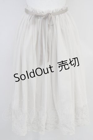 画像: 【SALE】F&A / 裾刺繍チュールスカート  アイボリー T-25-03-19-028-LO-SK-HD-ZT375