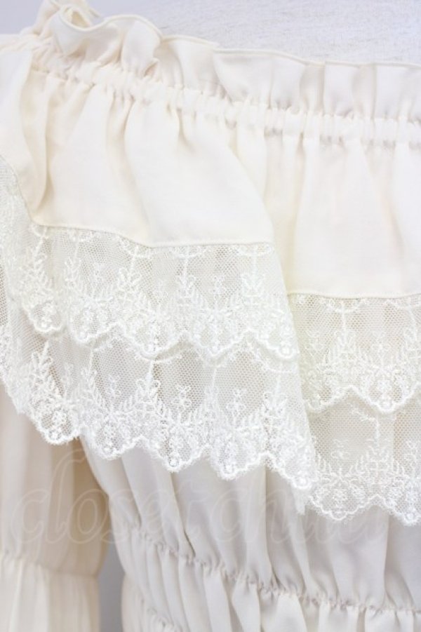画像4: ATELIER PIERROT / Shirring princess sleeve blouse  アイボリー T-25-03-20-005-EL-BL-SA-ZT001 (4)