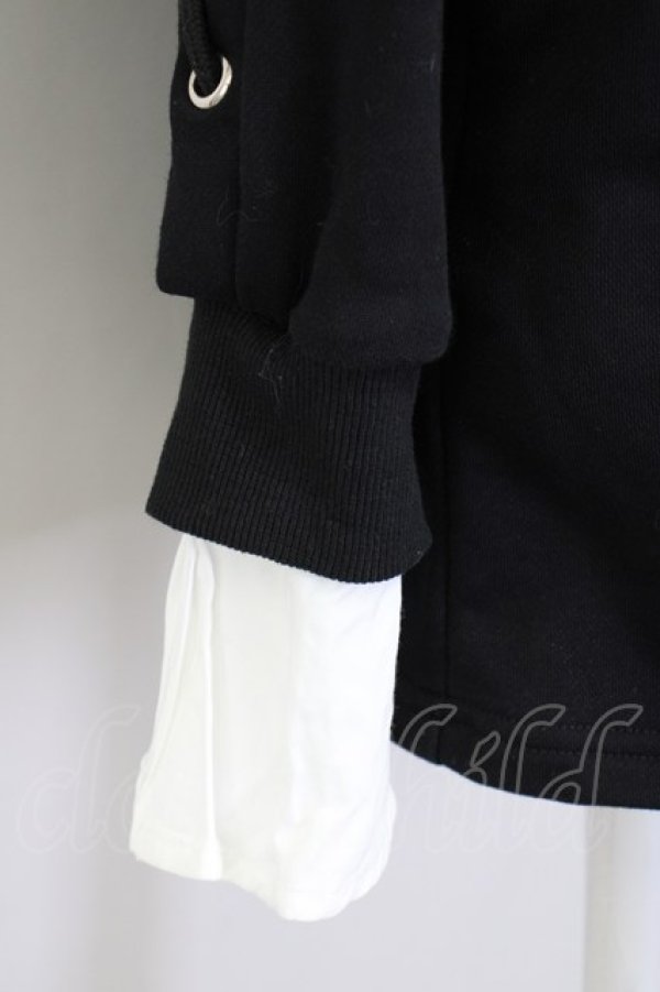 画像5: KRY CLOTHING / 「NUTOKUCHO」レースアップスリーブ襟リボンワンピ  ブラック×ホワイト T-25-03-20-014-EL-OP-SA-ZT001 (5)