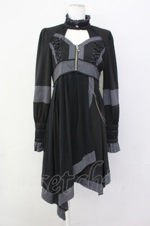 画像: Rozen Kavalier / 鍵チャーム付きチョーカーワンピース  ブラック T-25-03-21-007-OO-OP-SA-ZI