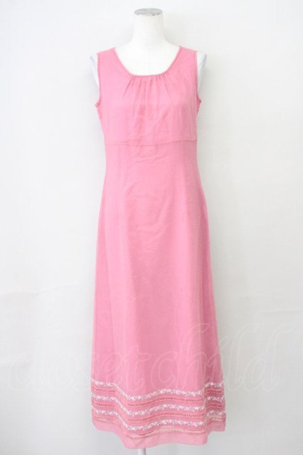 画像1: L'EST ROSE / 裾梯子レース&花刺繍ワンピース  ピンク T-25-03-26-020-LO-OP-SA-ZT448 (1)