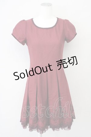 画像: L'EST ROSE / 裾ローズ刺繍半袖ワンピース 2 ボルドー T-25-03-26-019-LO-OP-SA-ZI