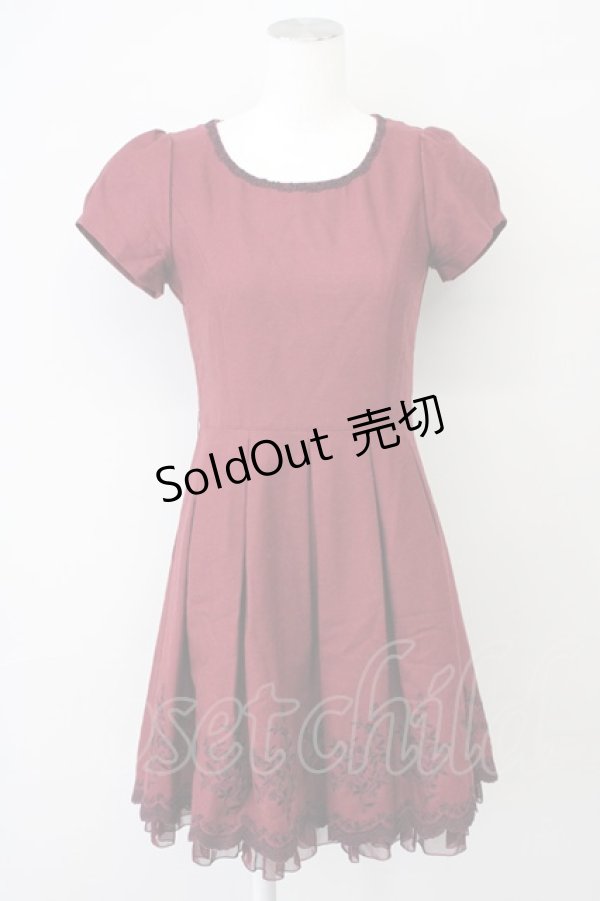 画像1: L'EST ROSE / 裾ローズ刺繍半袖ワンピース 2 ボルドー T-25-03-26-019-LO-OP-SA-ZI (1)
