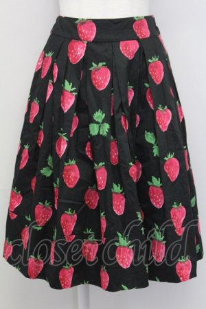 画像: Jane Marple / Strawberry fieldタックスカート  黒Ｘ赤 T-25-03-27-018-JM-SK-SA-ZI