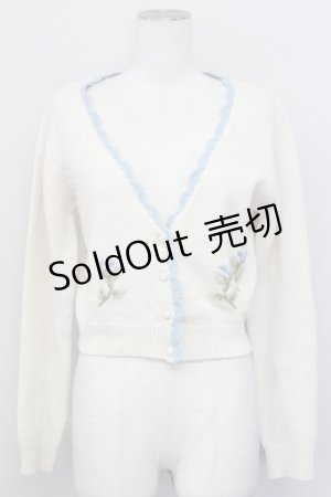 画像: F&A / 蕾刺繍&スカラップVネックニット  アイボリー T-25-03-31-011-LO-TO-SA-ZT