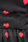 画像10: Angelic Pretty / Petit Heartジャンパースカート  黒ｘ赤 T-25-04-20-002-AP-OP-SA-ZI (10)