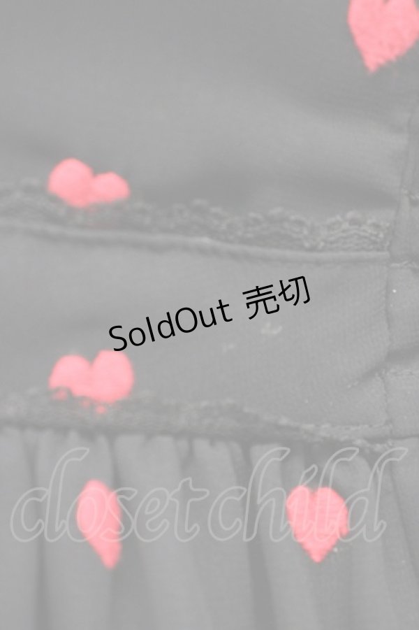 画像10: Angelic Pretty / Petit Heartジャンパースカート  黒ｘ赤 T-25-04-20-002-AP-OP-SA-ZI (10)