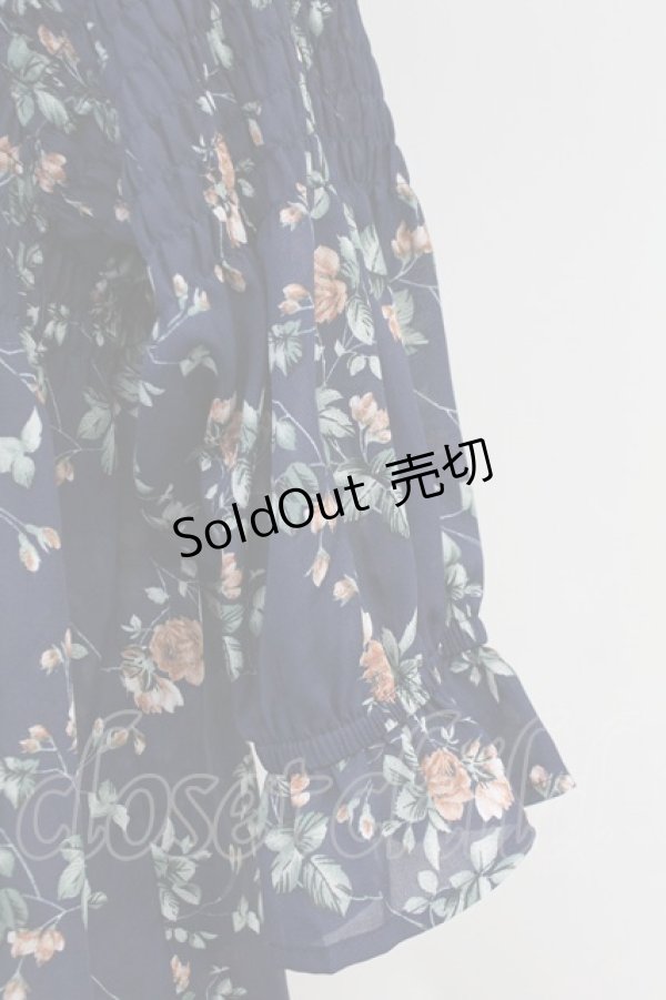 画像3: axes femme POETIQUE / ドロップショルダーフリルブラウス  ネイビー T-25-05-16-005-AX-BL-SA-ZI (3)