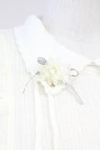 画像4: axes femme POETIQUE / フラワースカラップ襟ニットトップス  アイボリー T-25-05-16-006-AX-TO-SA-ZT (4)