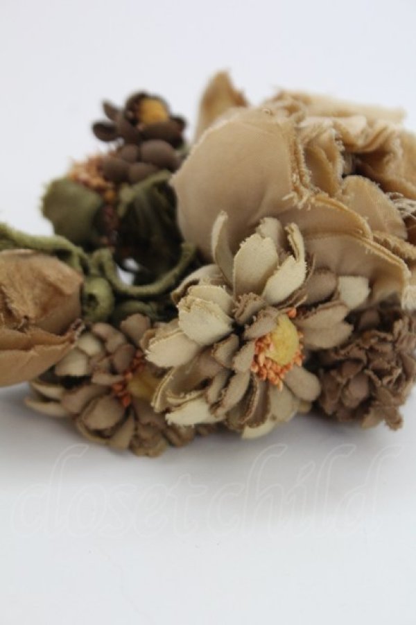 画像3: KANEKO ISAO / 花寄せコサージュ  ベージュ系 T-25-06-28-018-EL-AC-OW-ZT-K015 (3)