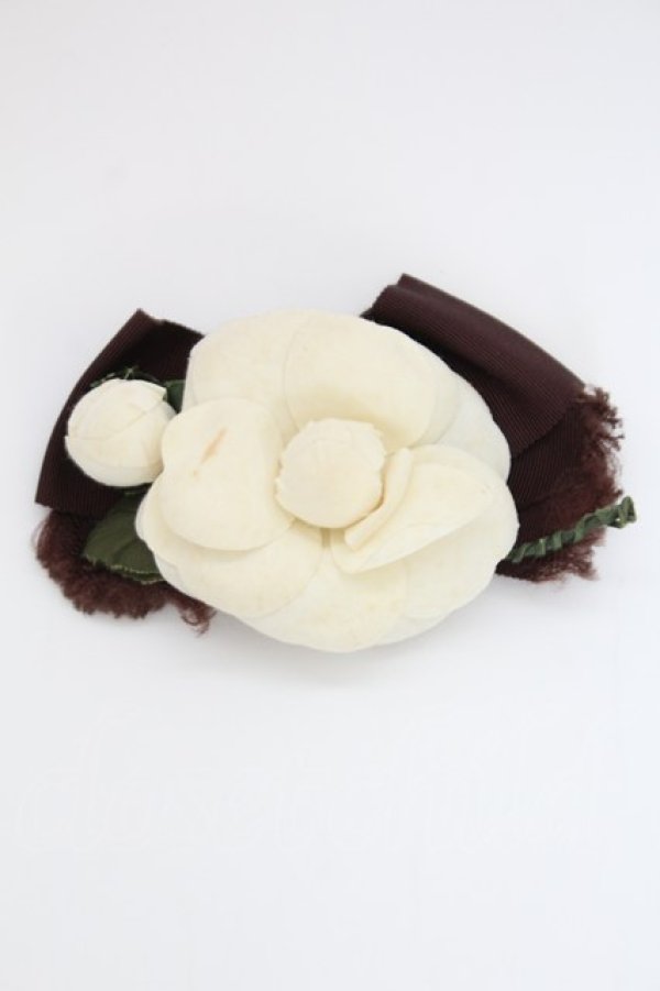 画像1: KANEKO ISAO / カメリアリボンコサージュ  シロ×ブラウン T-25-06-28-023-EL-ZA-OW-ZT-K015 (1)