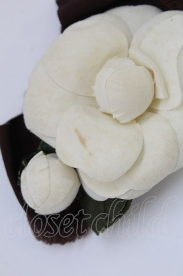 画像3: KANEKO ISAO / カメリアリボンコサージュ  シロ×ブラウン T-25-06-28-023-EL-ZA-OW-ZT-K015 (3)