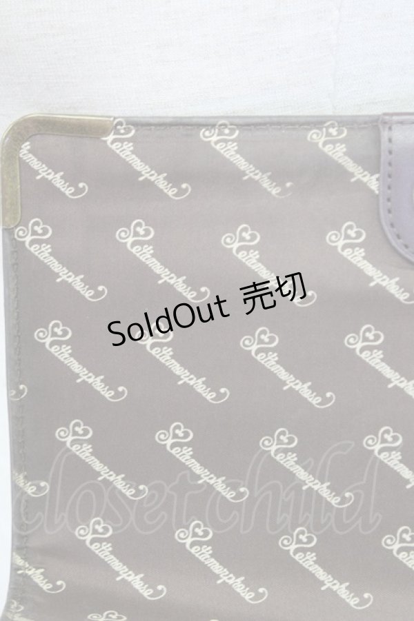 画像14: metamorphose / エンブレム刺繍ポシェット  ブラウン T-25-06-28-006-ME-BG-IG-ZT171 (14)