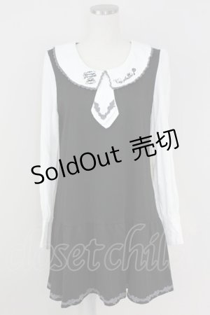画像: axes femme / 馬車刺繍ワンピース  黒Ｘ白 T-25-07-09-016-AX-OP-SA-ZT