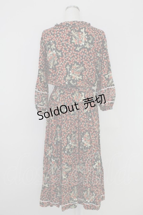 画像2: PINK HOUSE /いちごプリントワンピース  黒 T-25-07-17-039-LO-OP-AS-ZT313 (2)