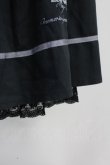 画像4: axes femme / 薔薇×額縁刺繍ミドルスカート  黒Ｘパープル T-25-07-31-025-AX-SK-SA-ZT (4)