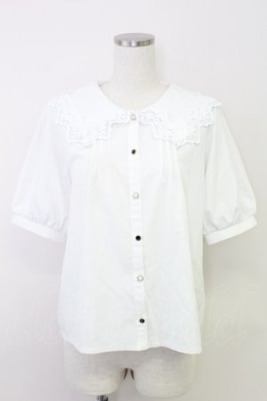 画像: axes femme / アソートボタンビッグ襟ブラウス  ホワイト T-25-07-31-003-AX-BL-SA-ZT