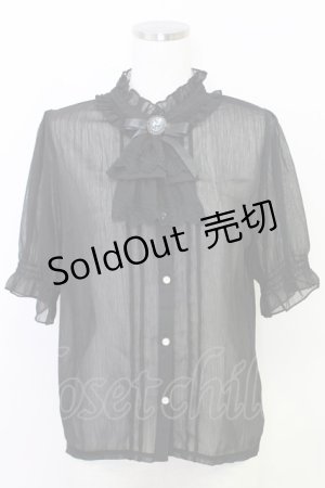 画像: axes femme / カメオ×ジャボブローチ付ブラウス  ブラック T-25-07-31-011-AX-BL-SA-ZT074