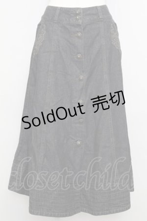 画像: axes femme / ポケット刺繍デニム風スカート  黒デニム T-25-08-12-029-AX-SK-SA-ZT