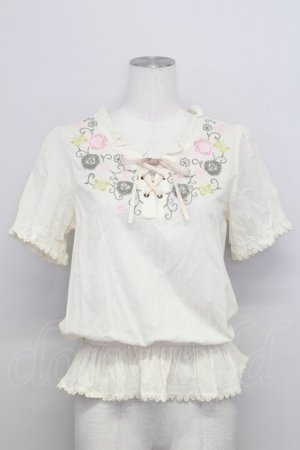 画像: axes femme / 胸元刺繍編み上げトップス  アイボリー T-25-08-12-002-AX-TO-SA-ZT