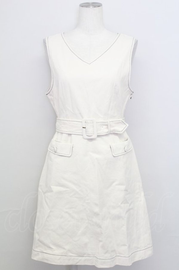 画像1: F i.n.t / 太ベルトVネックデニムジャンパースカート  オフホワイト T-25-08-12-018-CA-OP-SA-ZI (1)