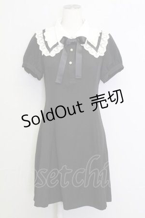 画像: axes femme POETIQUE / レース襟半袖ワンピース  黒Ｘアイボリー T-25-08-16-020-AX-OP-SA-ZT