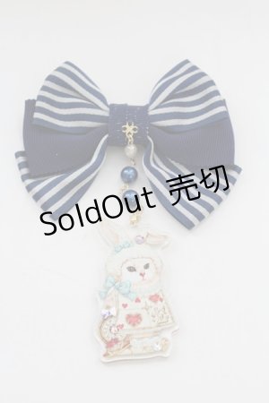 画像: Enchantlic Enchantilly / トランプうさぎリボンブローチ  ネイビー T-25-08-21-019-LO-AC-SA-ZT