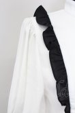 画像3: Jamie エーエヌケー / フリル立ち襟半袖ブラウス  白Ｘ黒 T-25-08-25-003-LO-TO-SA-ZT (3)