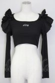 画像1: lilLilly / 3段フリルニットショートトップス  黒 T-25-08-30-005-LO-TO-SA-ZI (1)