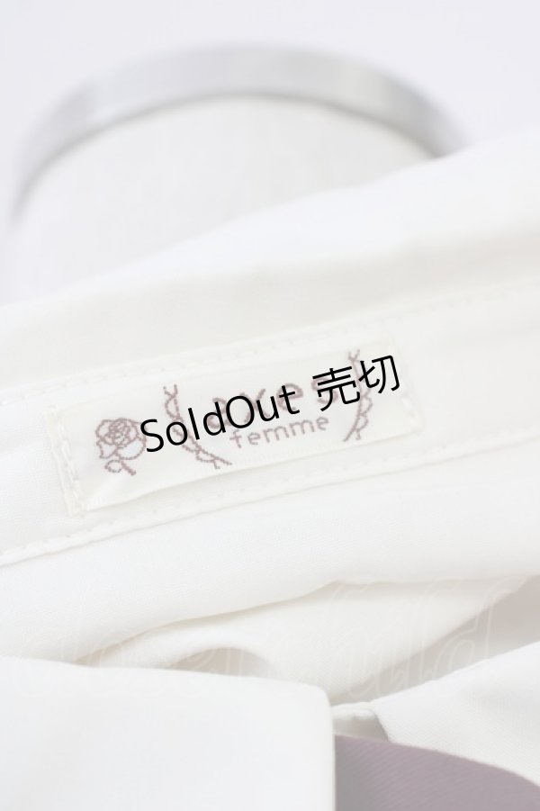 画像7: axes femme / クロスタイ付き刺繍ブラウス  キナリ T-25-09-05-003-AX-BL-SA-ZI (7)