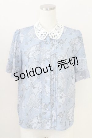 画像: axes femme POETIQUE / プリュムプリントレース襟ブラウス  ブルー T-25-09-05-012-AX-TO-SA-ZI