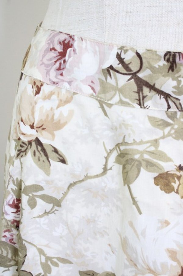 画像5: INGEBORG / 薔薇柄フレアスカート  アイボリー T-25-09-14-015-LO-SK-SA-ZI (5)