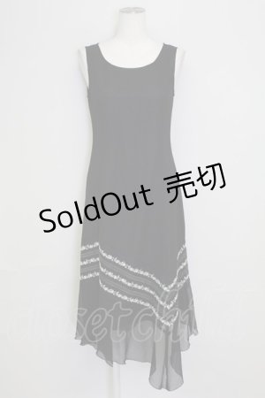 画像: L'EST ROSE / 裾薔薇刺繍イレヘムワンピース  ブラック T-25-09-15-018-LO-OP-SA-ZI