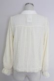 画像2: axes femme POETIQUE / ストライプボウタイレースブラウス  アイボリー T-25-09-21-004-AX-BL-SA-ZI (2)