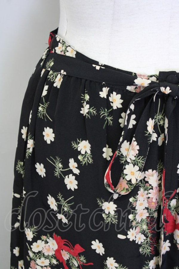 画像3: PINK HOUSE / 秋桜リースプリントスカート  黒Ｘ白Ｘ赤 T-25-09-26-028-LO-SK-SA-ZT439 (3)