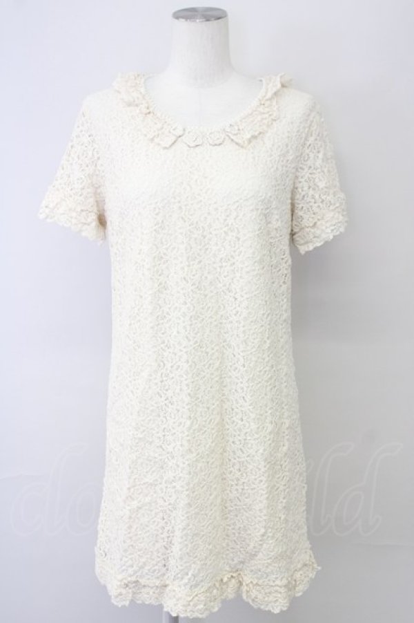 画像1: INGEBORG / 胸元フラワーモチーフレースワンピース 11 アイボリー T-25-09-26-004-LO-OP-SA-ZT443 (1)