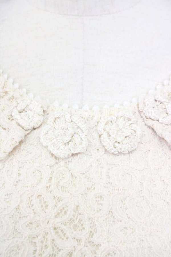 画像4: INGEBORG / 胸元フラワーモチーフレースワンピース 11 アイボリー T-25-09-26-004-LO-OP-SA-ZT443 (4)