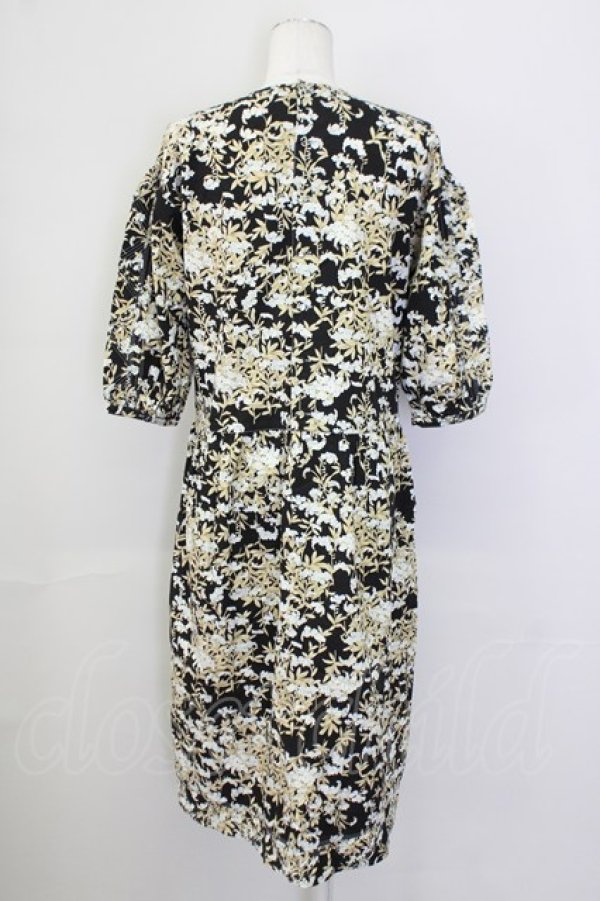 画像2: PINK HOUSE / 勿忘草ピンタック五分袖ワンピース  ブラック T-25-09-26-007-LO-OP-SA-ZT443 (2)