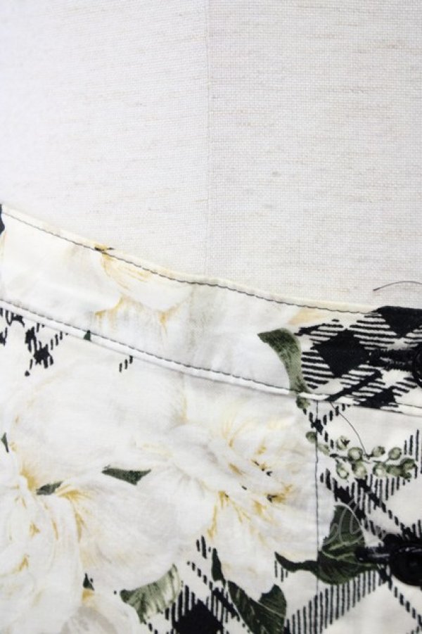 画像4: INGEBORG / モノトーンチェック&フラワーゴムスカート  ホワイト T-25-09-26-013-LO-SK-SA-ZT442 (4)