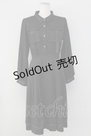画像: axes femme / カーゴポケットミリタリーワンピース  黒 T-25-09-27-012-AX-OP-SA-ZI
