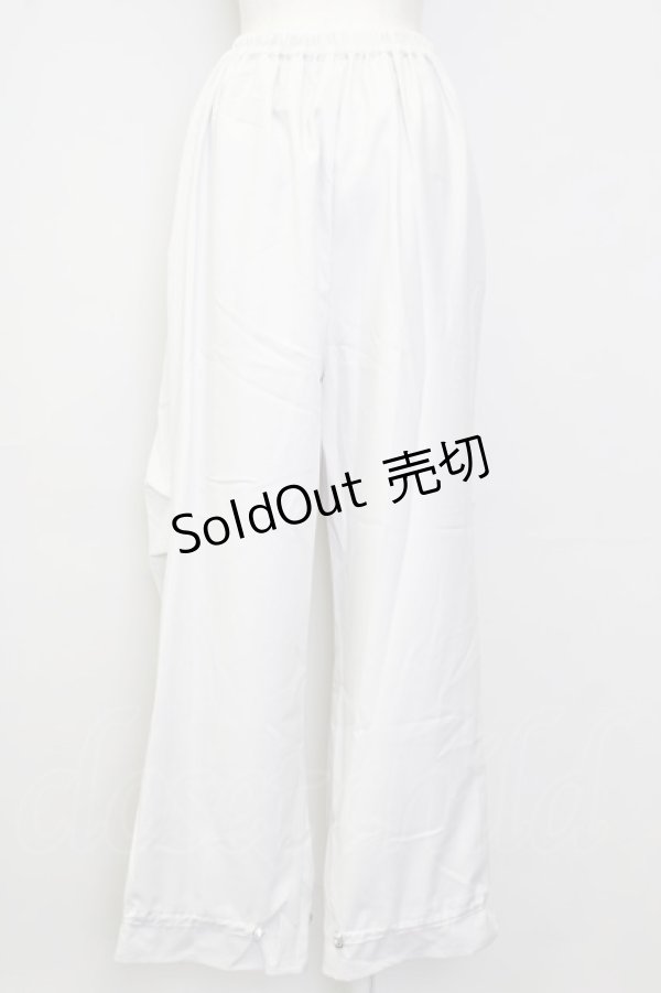 画像2: axes femme / タック入ボリュームパンツ  ホワイト T-25-09-28-009-AX-SK-SA-ZT435 (2)