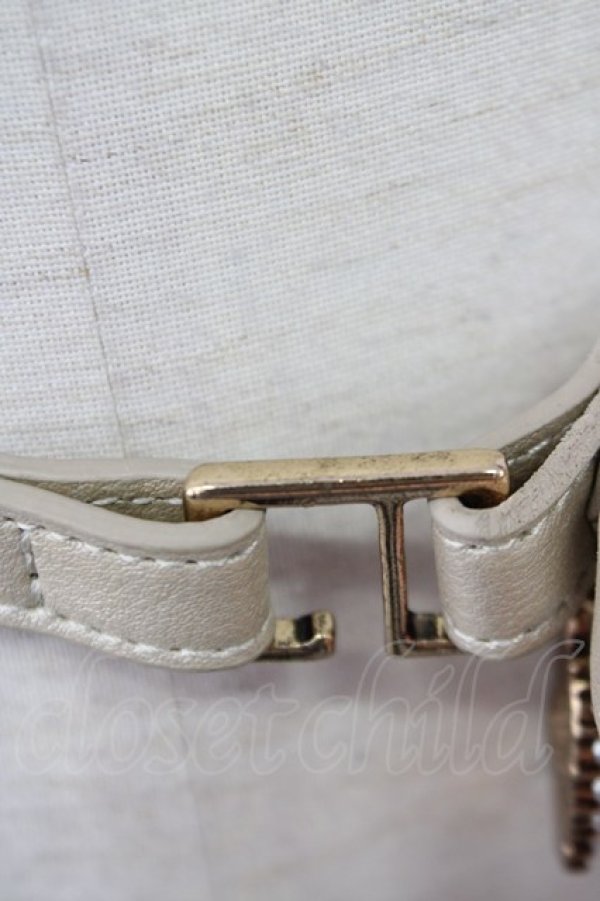 画像4: axes femme / リボンパールビジューモチーフゴムベルト  アイボリーＸ白 T-25-09-28-013-AX-ZA-SA-ZI (4)