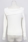 画像2: axes femme / ロゴ刺繍入オフショルニット  シロ T-25-10-17-007-AX-TO-SA-ZT265 (2)