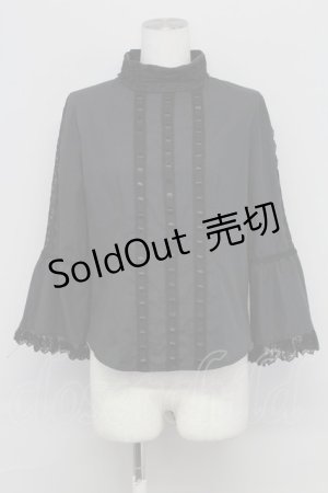 画像: MIHO MATSUDA / ハイネックはしごレースブラウス  黒 T-25-10-17-008-GO-BL-SA-ZT