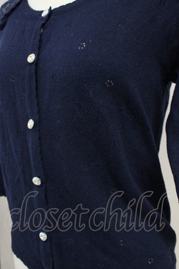 画像7: axes femme / 肩レース透かしニットカーディガン  ネイビー T-25-10-19-019-AX-TO-SA-ZI (7)